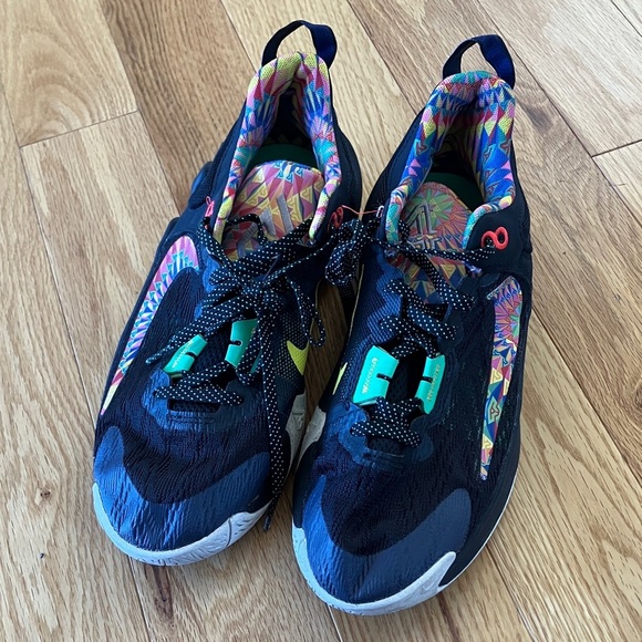 Nike Youth Giannis Immortality 2 Black Sneakers with Multicolor Accents - Picture 2 of 8